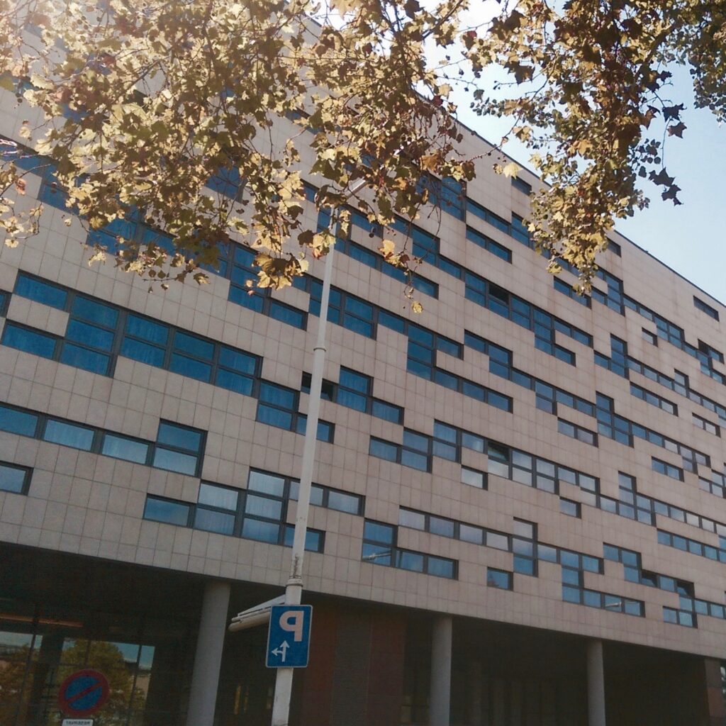 Study trip to Barcelona, Brick Game facade